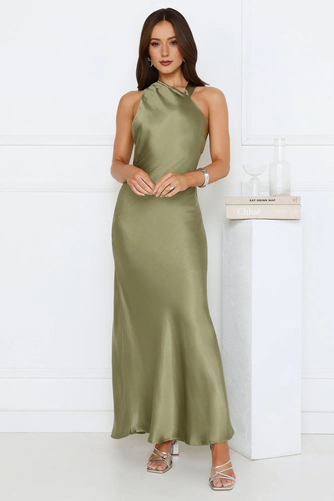 Women’s Green Satin Maxi Evening Dress – Elegant Sleeveless Formal Gown